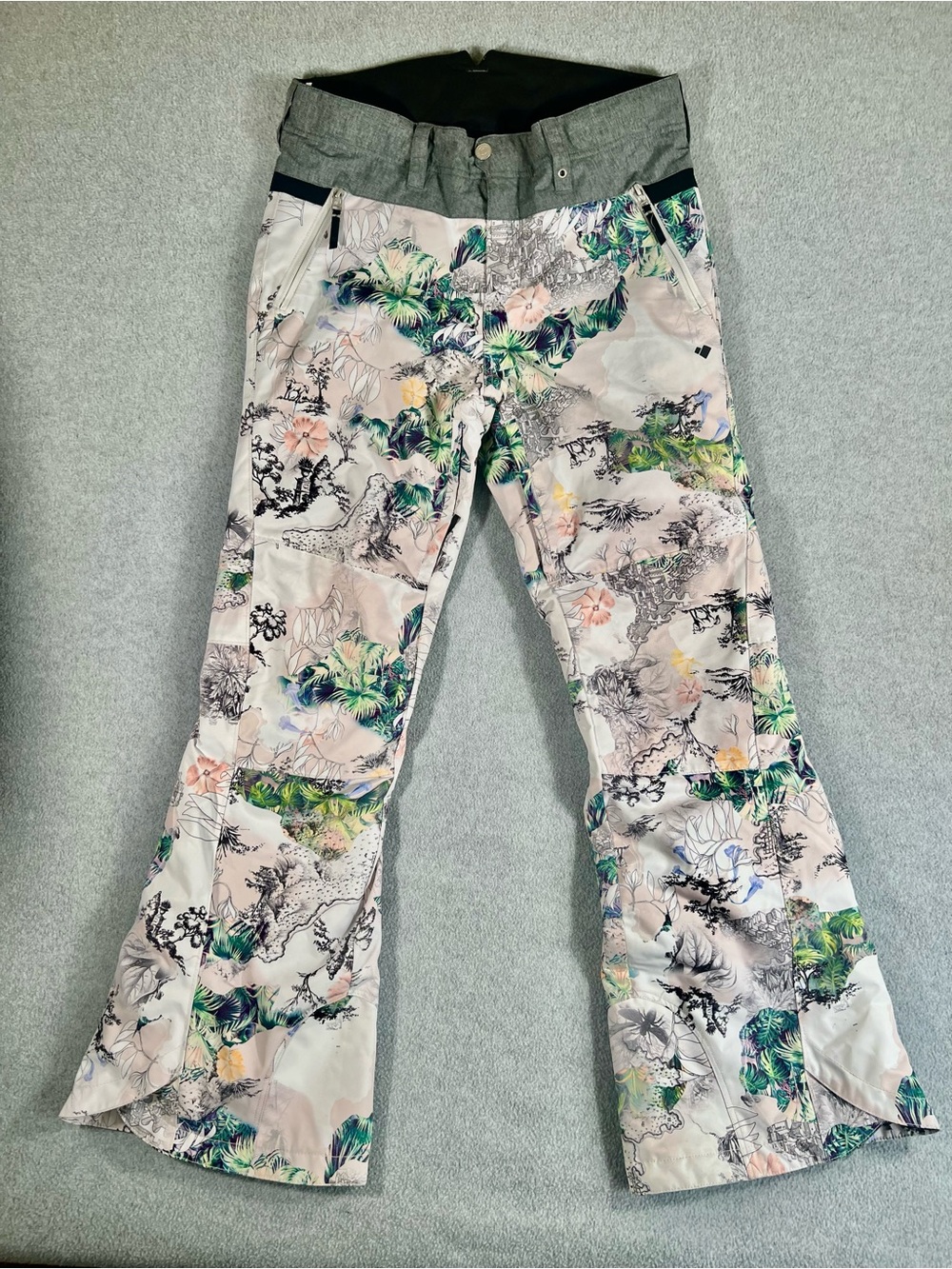 Obermeyer Teen XL Floral Ski Snow Pants Insulated Waterproof Flare